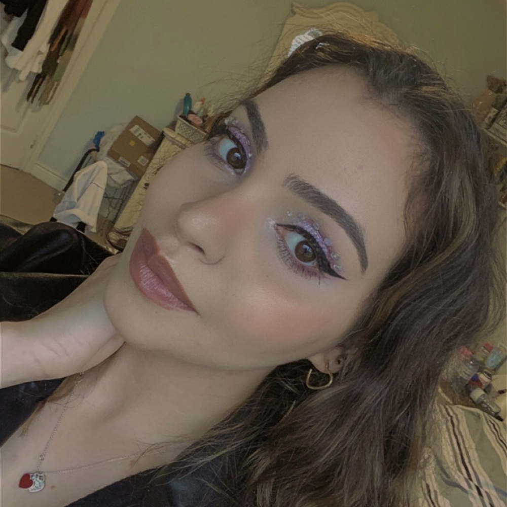 Meet your Posher, Hya